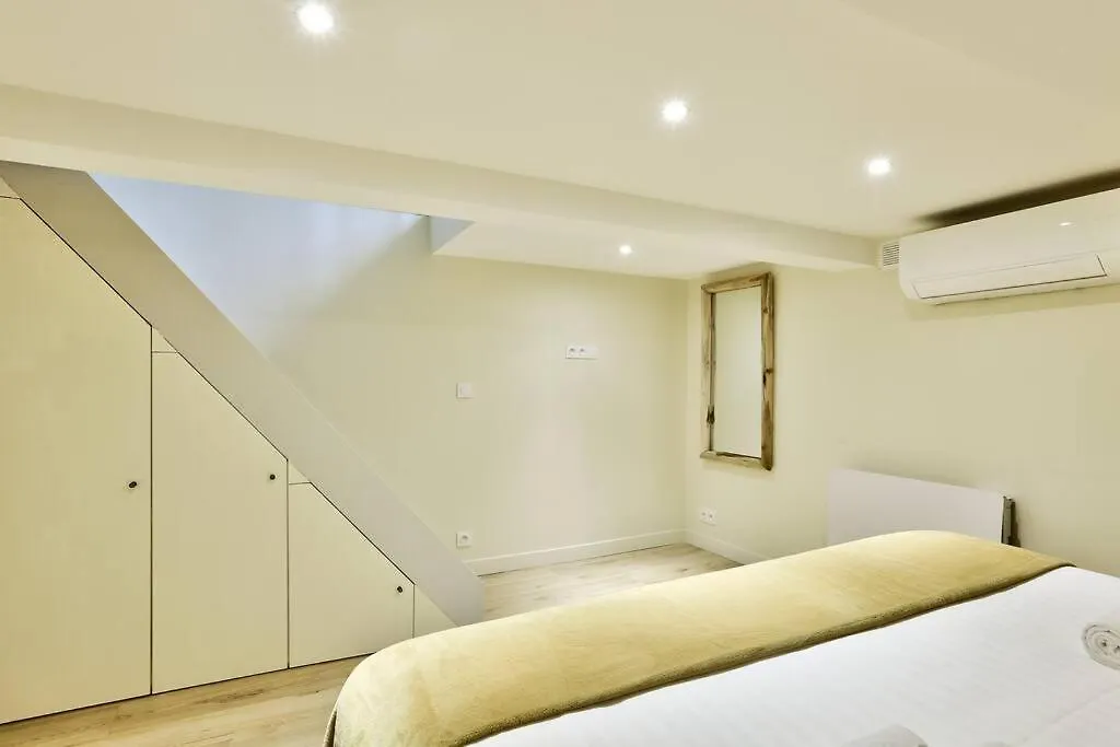 Cosy Appartement - Eiffel Tower Paris France